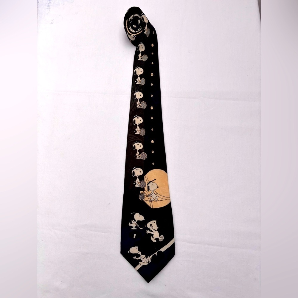 Men’s Snoopy Tennis Novelty Tie